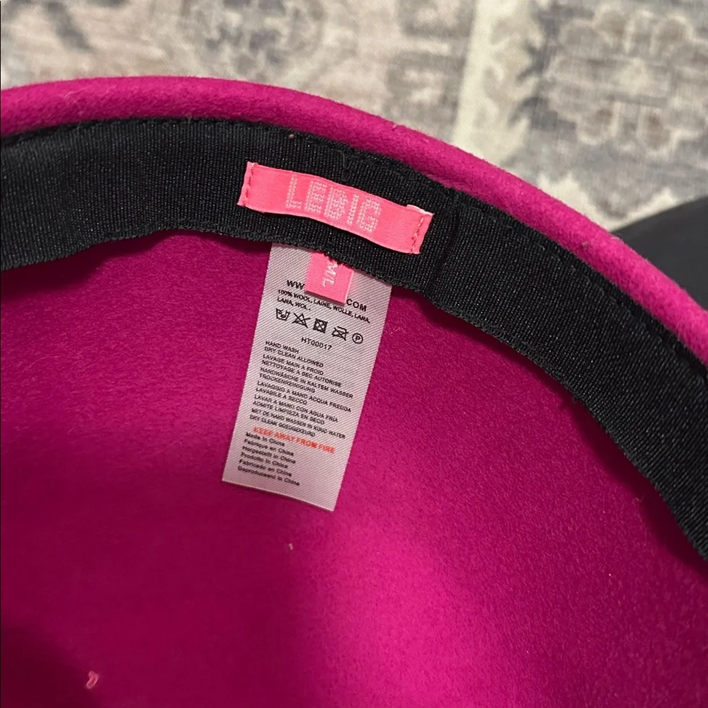 100% wool le big girls cat ear hat fuchsia sz m/l a